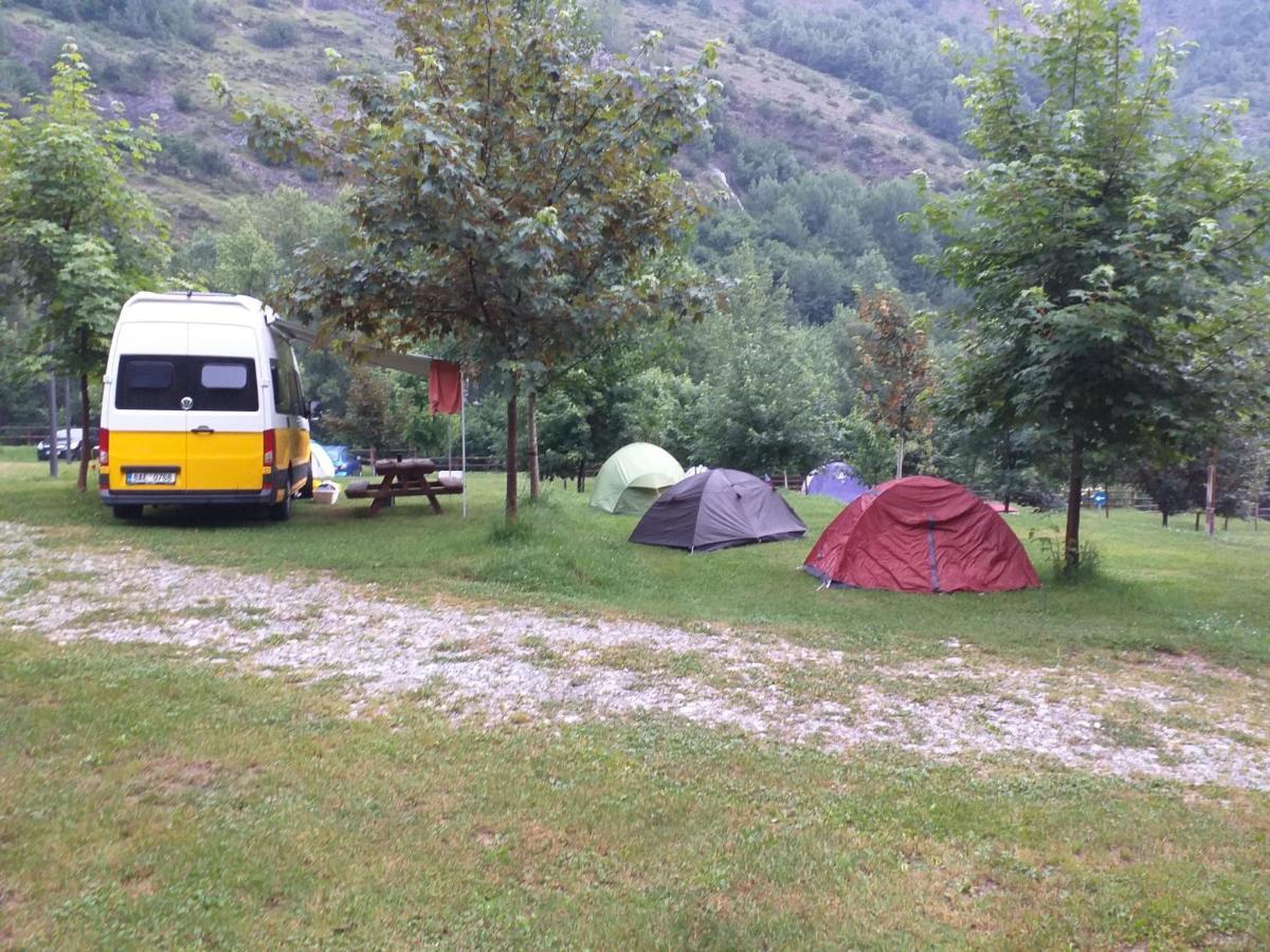 Camping Riu Gelat Otel Espot Dış mekan fotoğraf